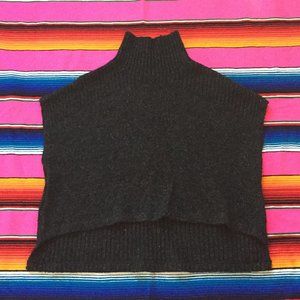 Lou and Grey cropped sweater - size M